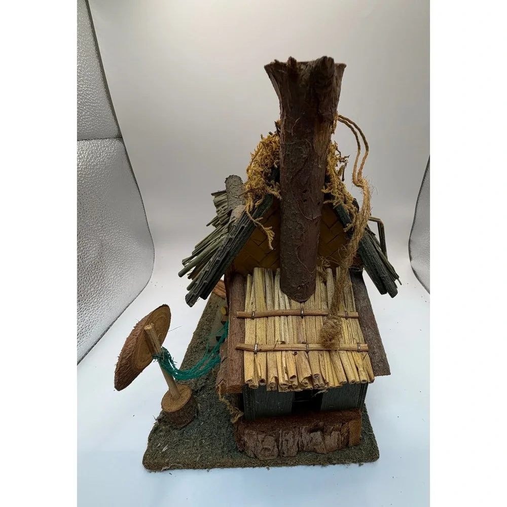 N/A vintage birdhouse